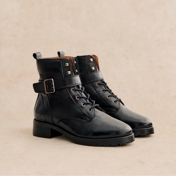 Sezane Smooth Black Leather Dana Ankle Boots US 7 - Picture 1 of 5